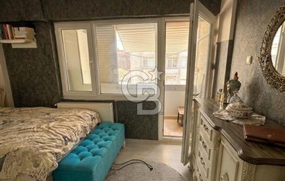 Karşıyaka Çarşıda Full Tadilatlı 2+1 | Çift Cephe, 2 Balkon