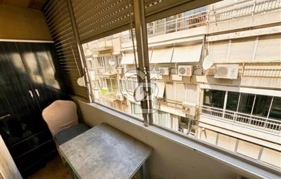 Karşıyaka Çarşıda Full Tadilatlı 2+1 | Çift Cephe, 2 Balkon