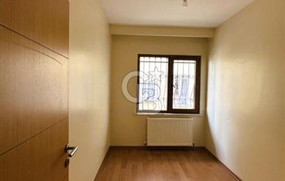 Şerifali Mahallesi Genç Binada Satılık Boş Yüksek Giriş 3+1 Daire 