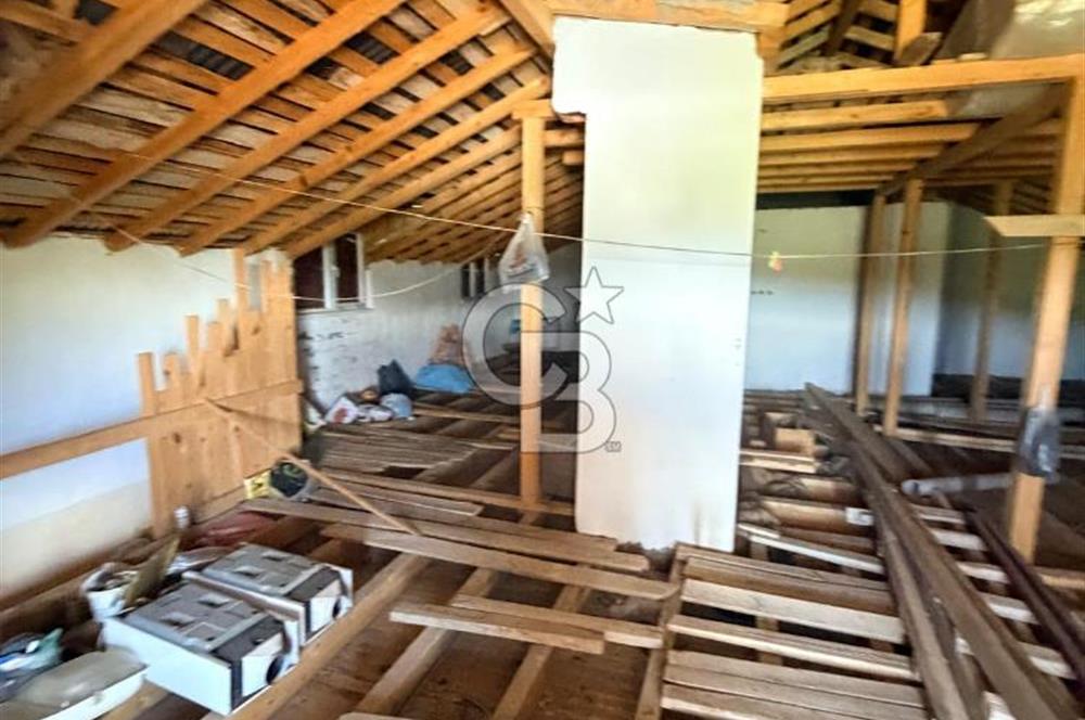 ÇAMBAŞI YAYLASINDA SATILIK MÜSTAKİL EV VE ARSASI 
