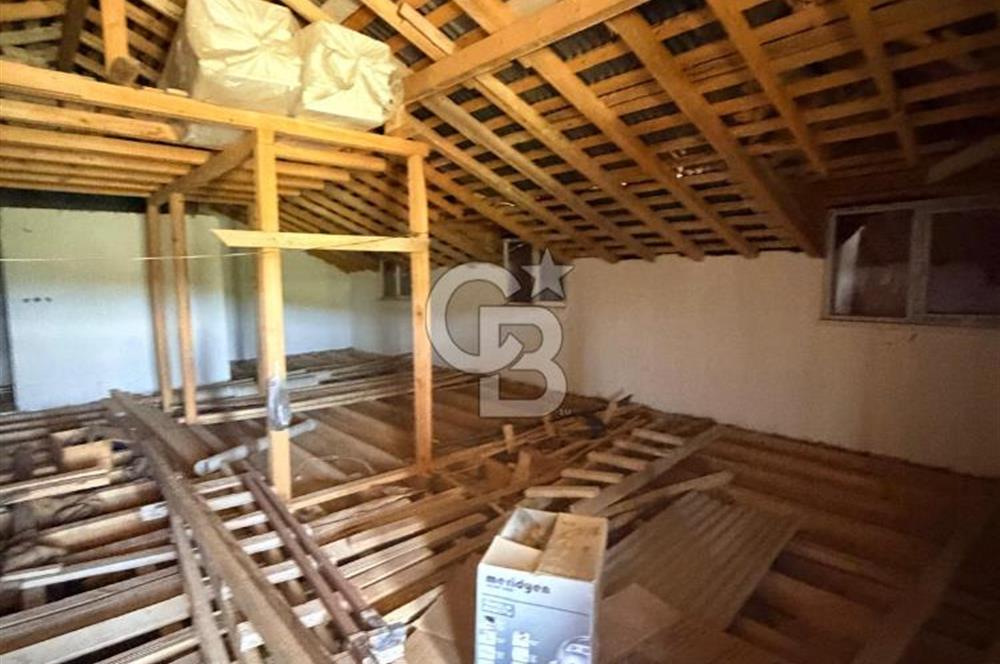 ÇAMBAŞI YAYLASINDA SATILIK MÜSTAKİL EV VE ARSASI 