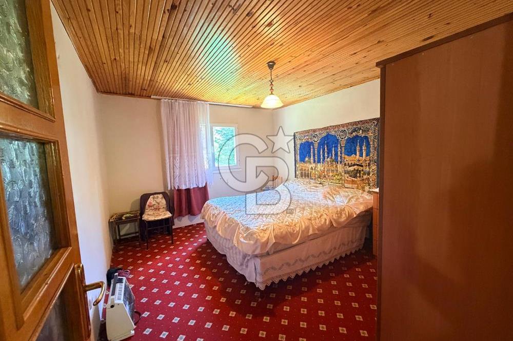 ÇAMBAŞI YAYLASINDA SATILIK MÜSTAKİL EV VE ARSASI 