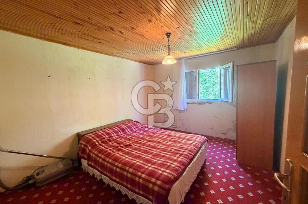 ÇAMBAŞI YAYLASINDA SATILIK MÜSTAKİL EV VE ARSASI 