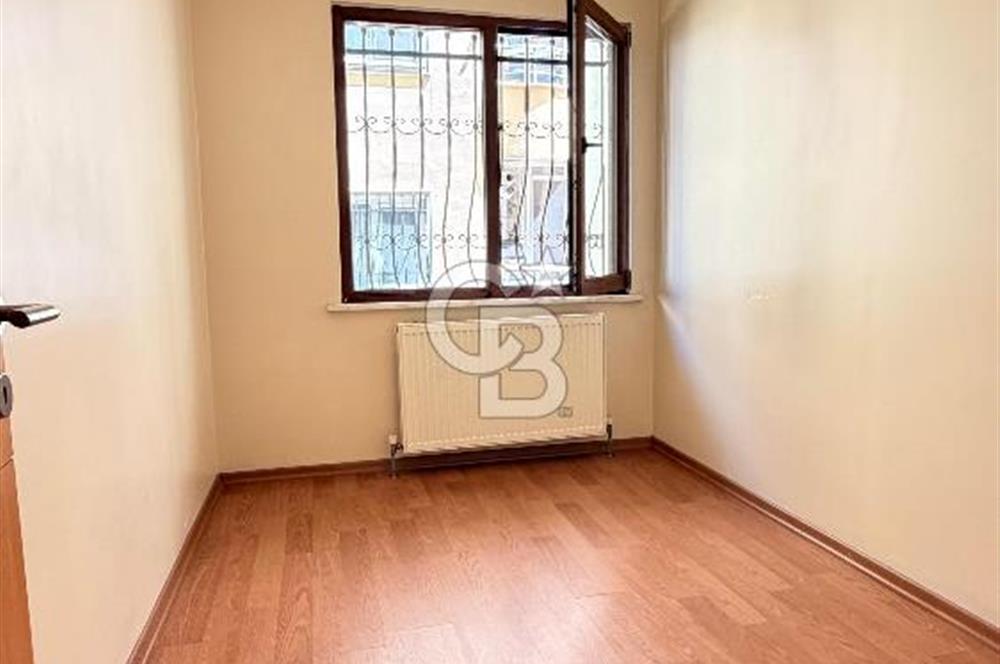 Şerifali Mahallesi Genç Binada Satılık Boş Yüksek Giriş 3+1 Daire 