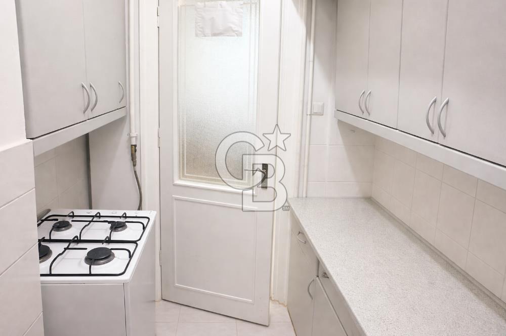 ŞİŞLİ, OSMANBEY, HALASGARGAZİ CADDESİNE KOMŞU 130 M2 DAİRE