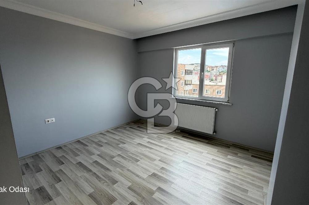 Güzelyalı'da 2+1 Havuzlu Kiralık Daire