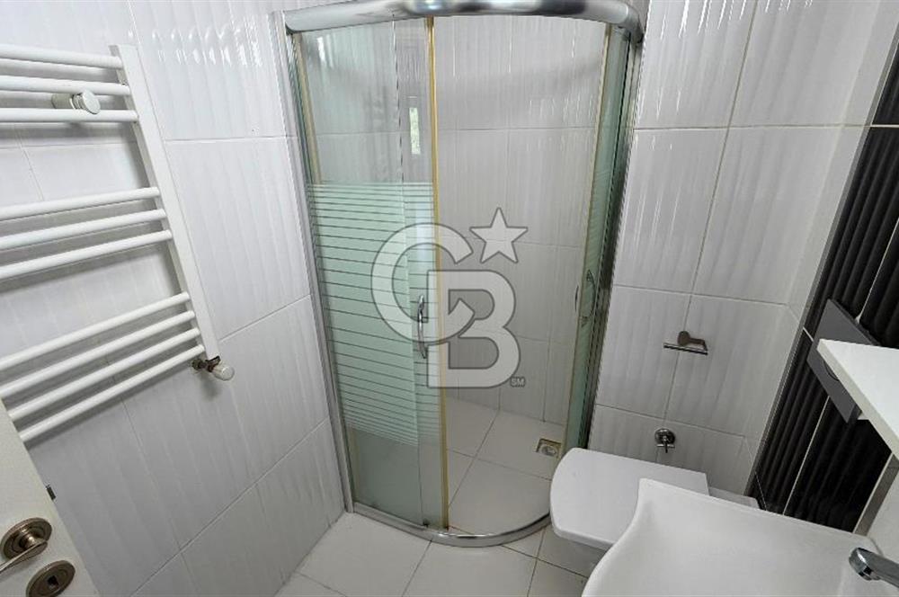 Güzelyalı'da 2+1 Havuzlu Kiralık Daire