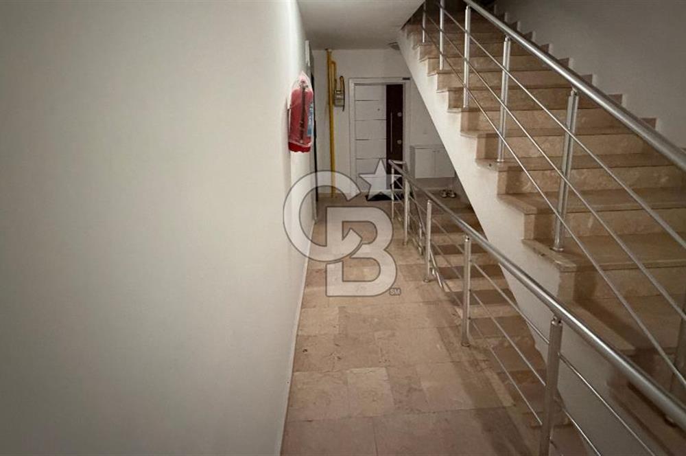 Güzelyalı'da 2+1 Havuzlu Kiralık Daire