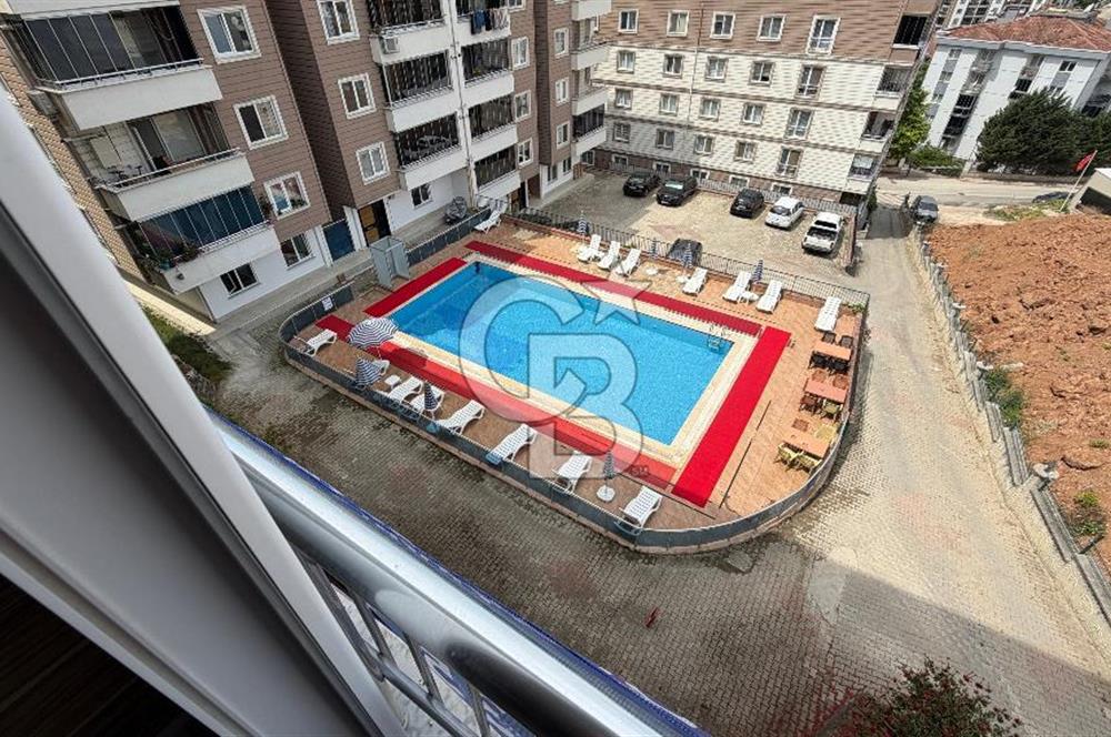 Güzelyalı'da 2+1 Havuzlu Kiralık Daire