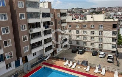 Güzelyalı'da 2+1 Havuzlu Kiralık Daire