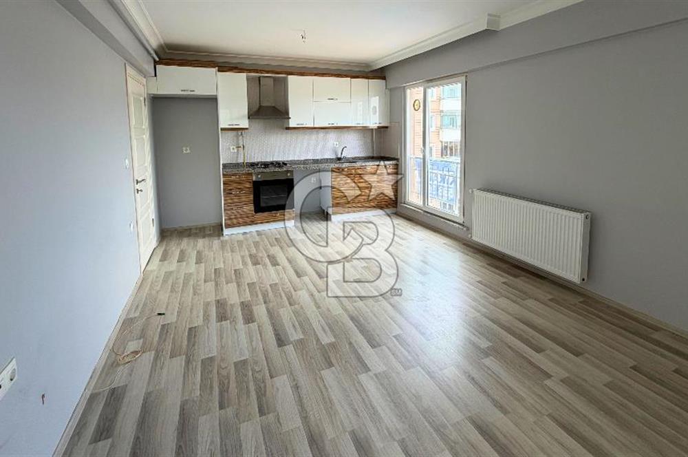 Güzelyalı'da 2+1 Havuzlu Kiralık Daire