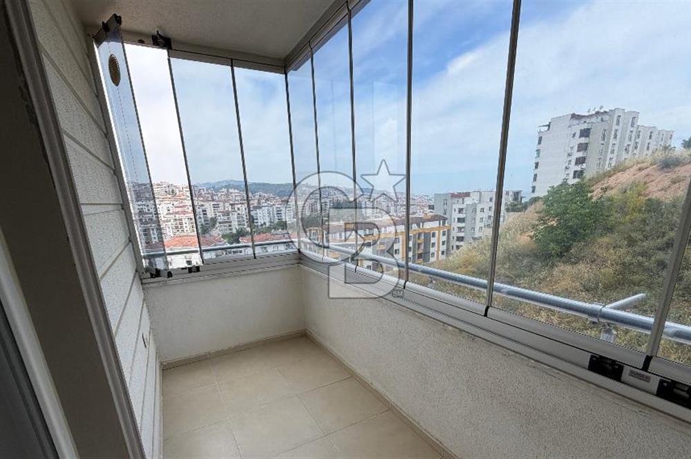 Güzelyalı'da 2+1 Havuzlu Kiralık Daire