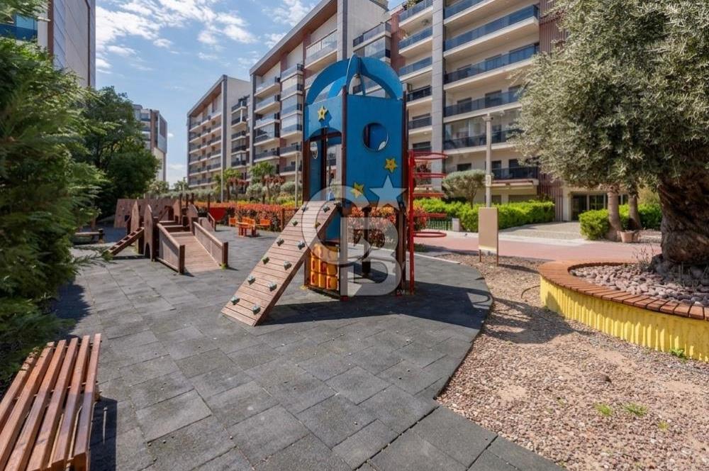 Park Yaşam Ataşehir Sitesinde Havuz Manzaralı Kiralık 2+1 Daire