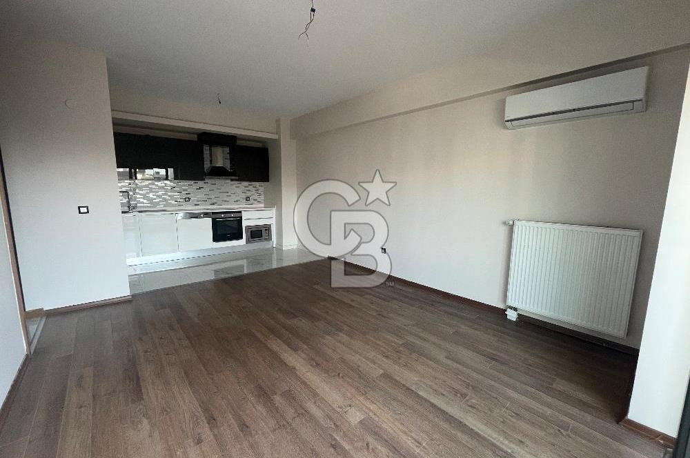 Park Yaşam Ataşehir Sitesinde Havuz Manzaralı Kiralık 2+1 Daire