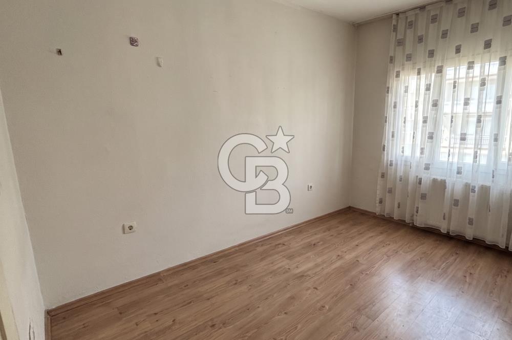 BUCA YİĞİTLER MAHALLESİ TERASLI SATILIK 2+1 DAİRE