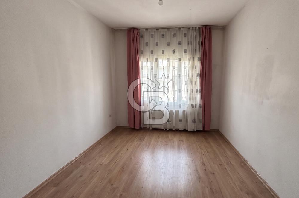 BUCA YİĞİTLER MAHALLESİ TERASLI SATILIK 2+1 DAİRE