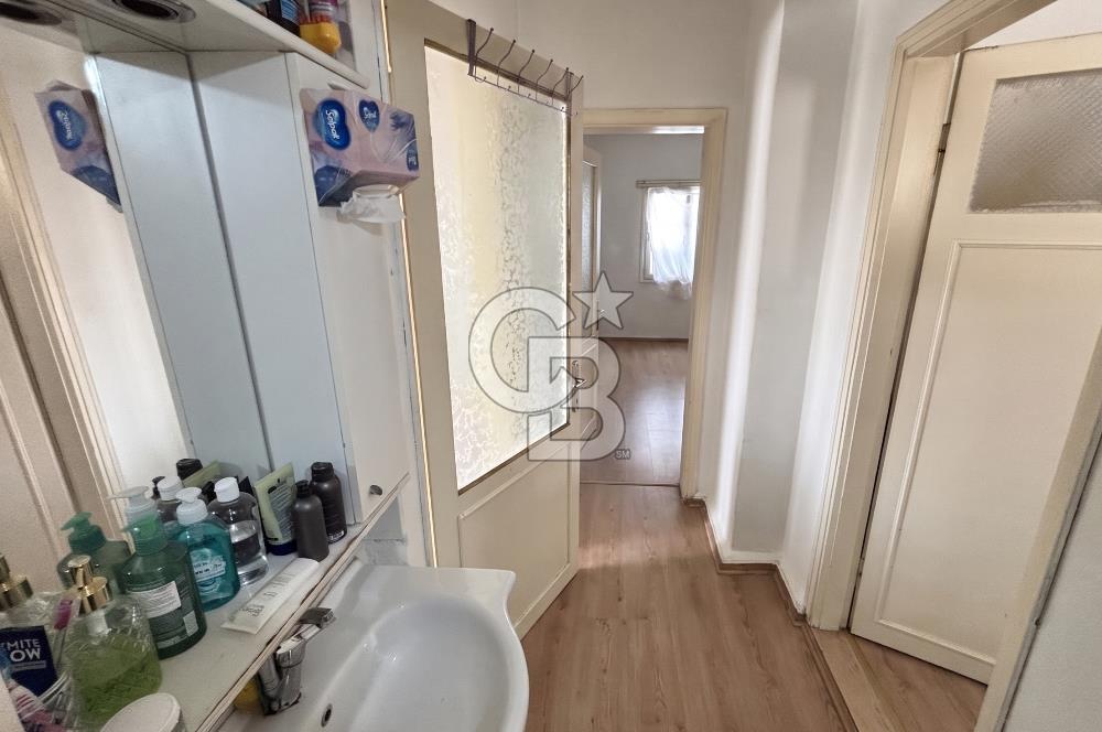 BUCA YİĞİTLER MAHALLESİ TERASLI SATILIK 2+1 DAİRE