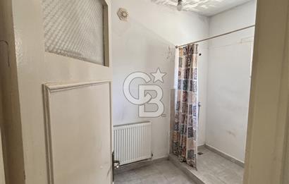 BUCA YİĞİTLER MAHALLESİ TERASLI SATILIK 2+1 DAİRE