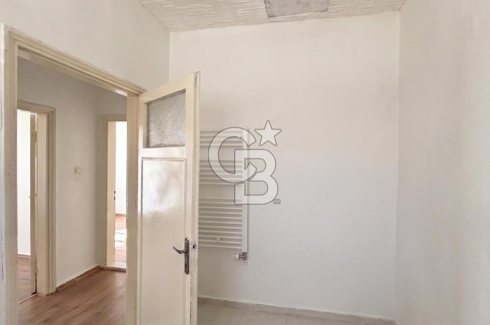 BUCA YİĞİTLER MAHALLESİ TERASLI SATILIK 2+1 DAİRE
