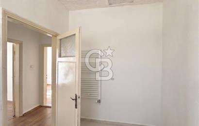 BUCA YİĞİTLER MAHALLESİ TERASLI SATILIK 2+1 DAİRE