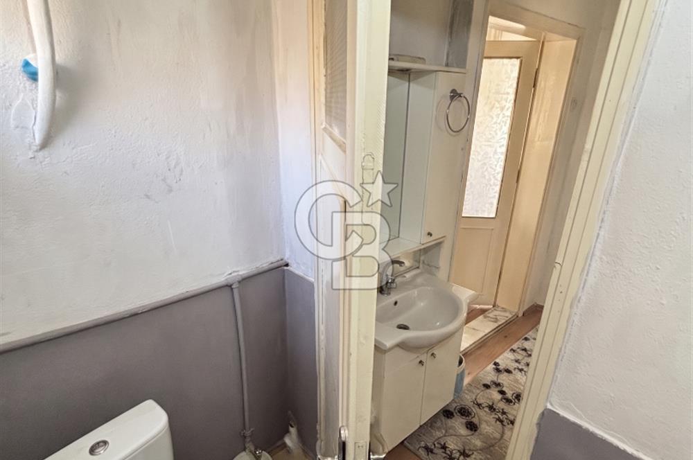 BUCA YİĞİTLER MAHALLESİ TERASLI SATILIK 2+1 DAİRE