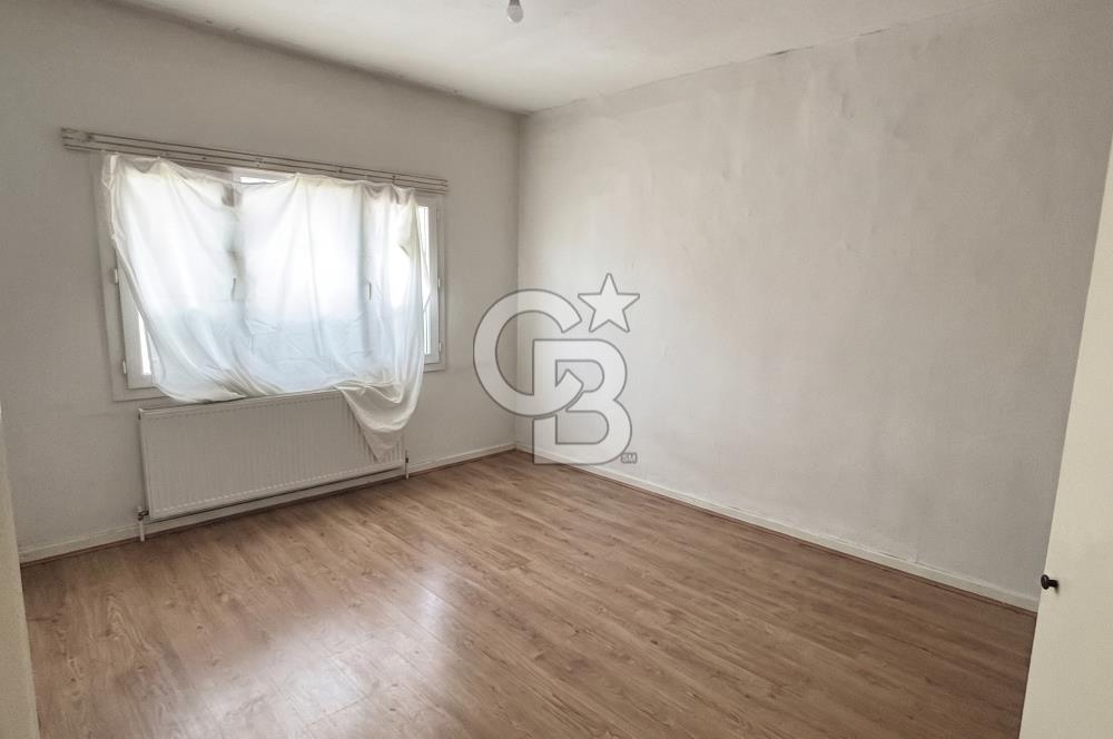 BUCA YİĞİTLER MAHALLESİ TERASLI SATILIK 2+1 DAİRE