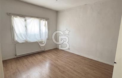 BUCA YİĞİTLER MAHALLESİ TERASLI SATILIK 2+1 DAİRE