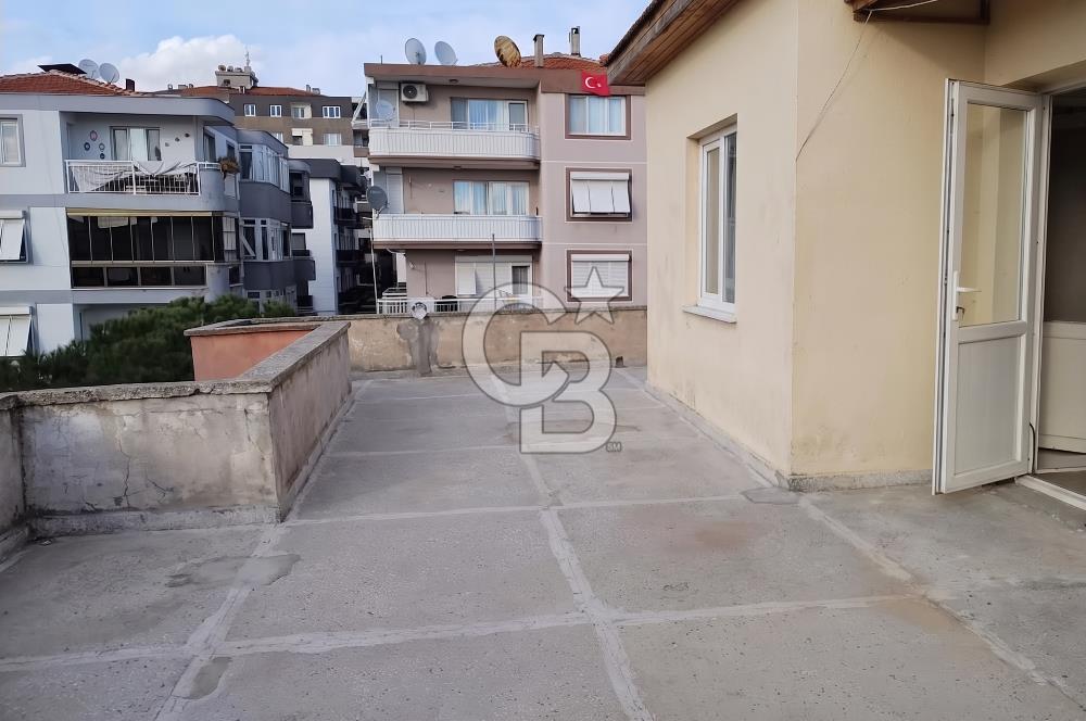 BUCA YİĞİTLER MAHALLESİ TERASLI SATILIK 2+1 DAİRE