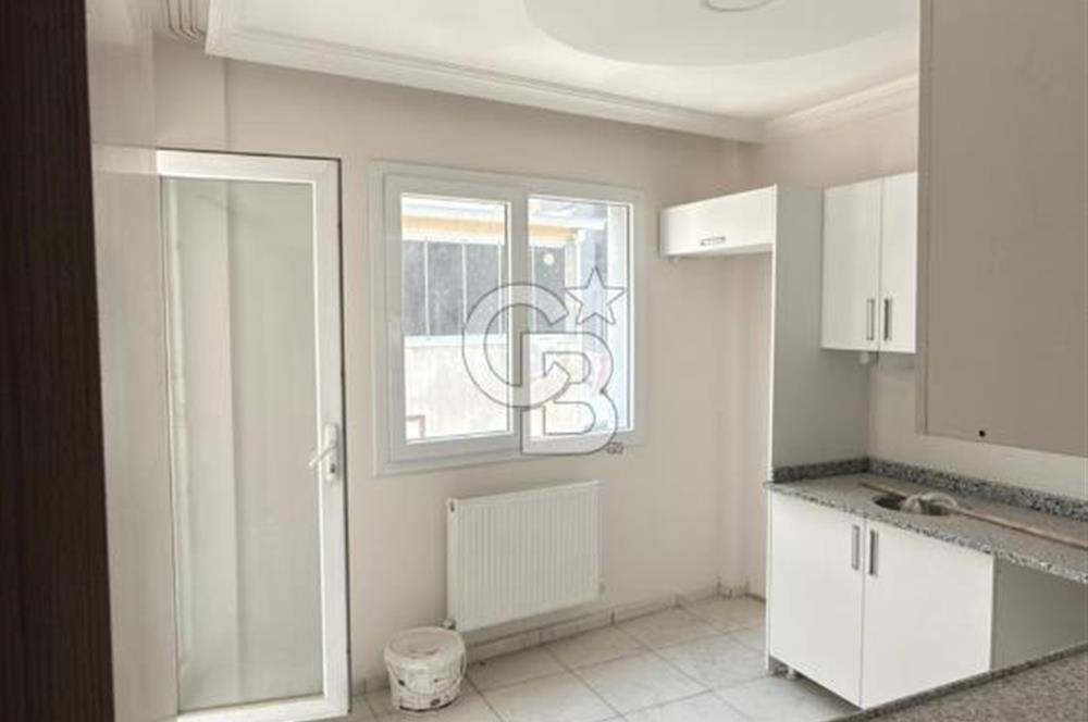 EVONADAN MURADİYE İSTASYON CADDESİNDE 2+1 DAİRE