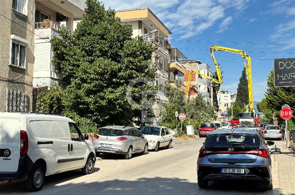 BUCA YİĞİTLER MAHALLESİ TERASLI SATILIK 2+1 DAİRE