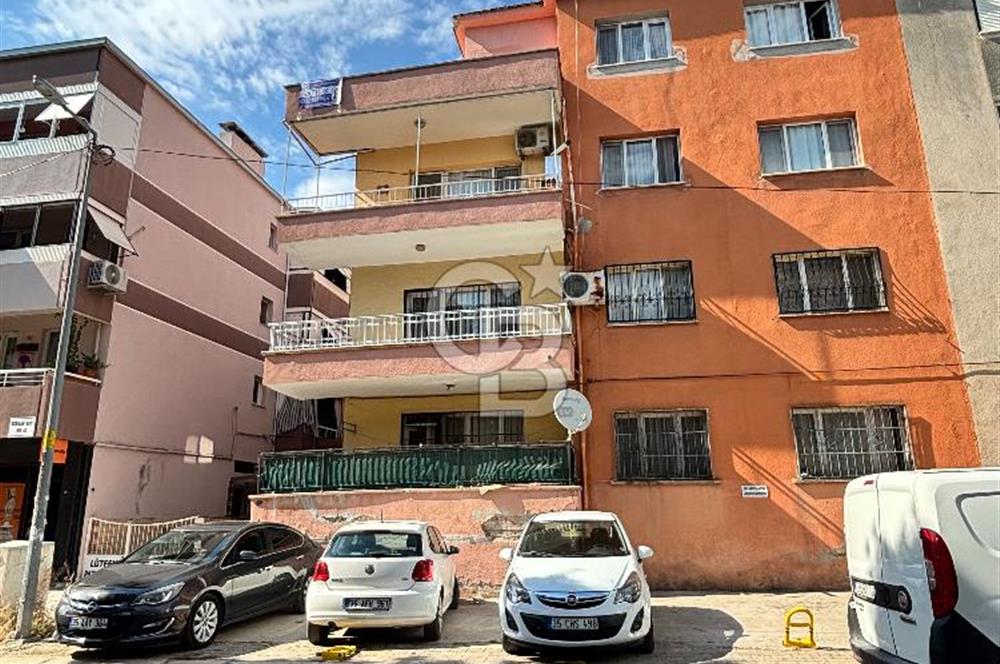BUCA YİĞİTLER MAHALLESİ TERASLI SATILIK 2+1 DAİRE