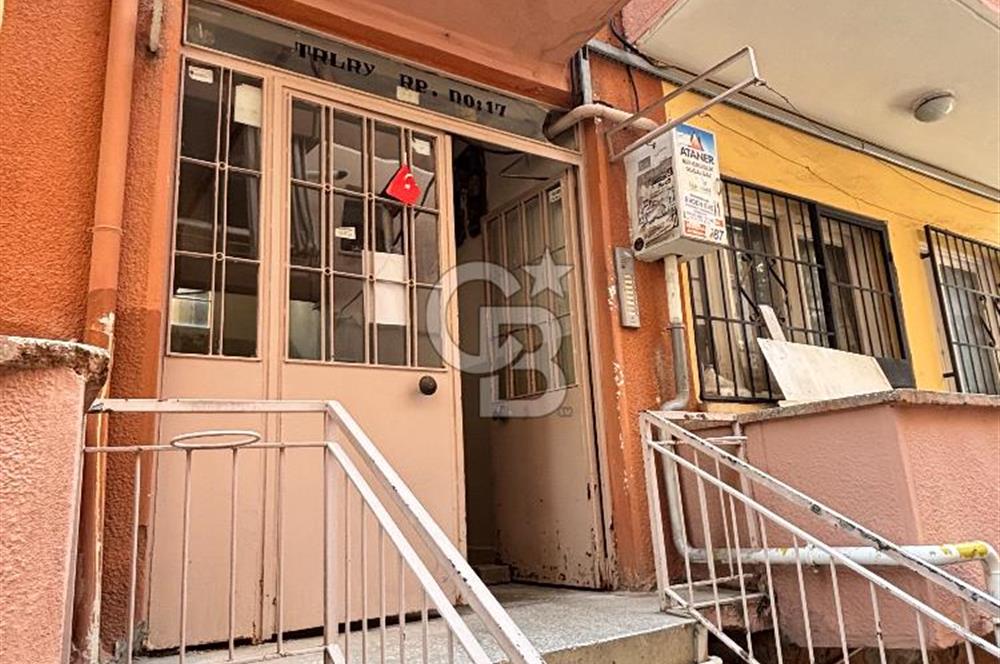 BUCA YİĞİTLER MAHALLESİ TERASLI SATILIK 2+1 DAİRE