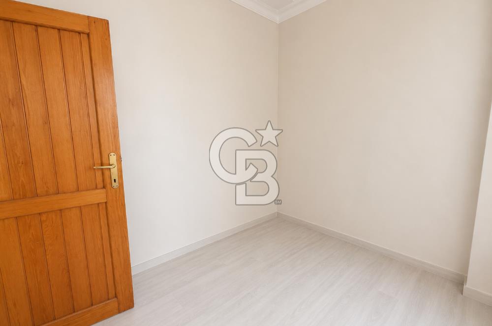 YOMRA'DA CADDE ÜZERİNDE SATILIK 3+1 DAİRE
