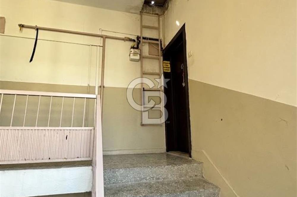 BUCA YİĞİTLER MAHALLESİ TERASLI SATILIK 2+1 DAİRE