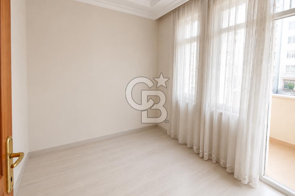 YOMRA'DA CADDE ÜZERİNDE SATILIK 3+1 DAİRE