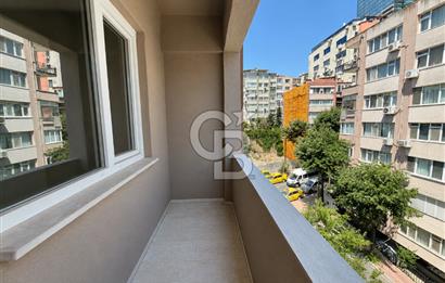 BEŞİKTAŞ,GAYRETTEPE, ŞENOL SOKAK'TA 3+1 120 M2 BALKONLU DAİRE