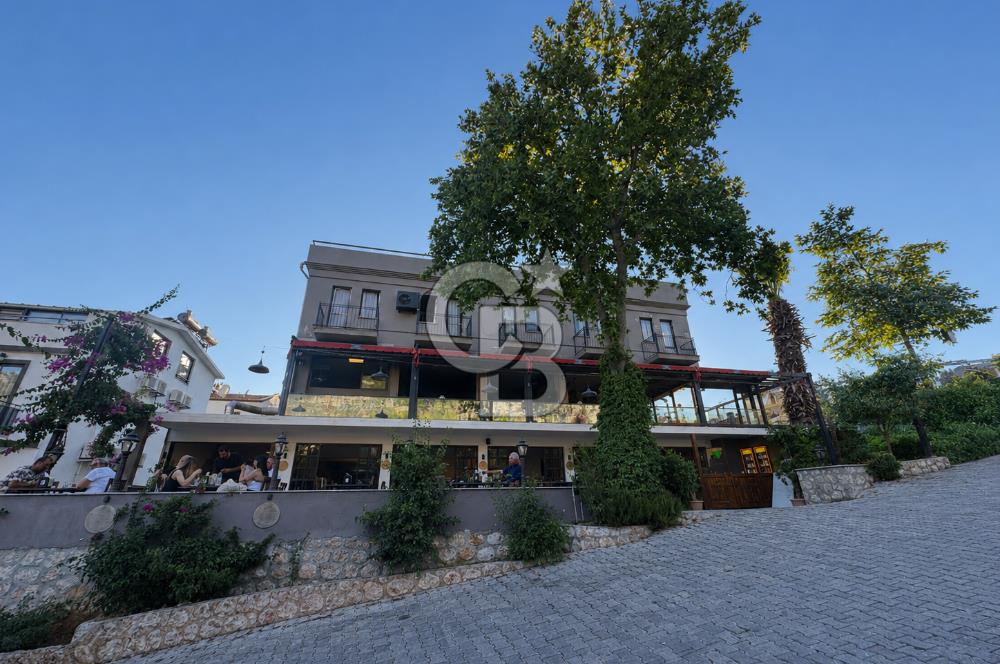 Kalkanda 530 M2 Kapalı Alanlı 3 Katlı Satılık Ticari Ve Konut Kullanımlı Bina