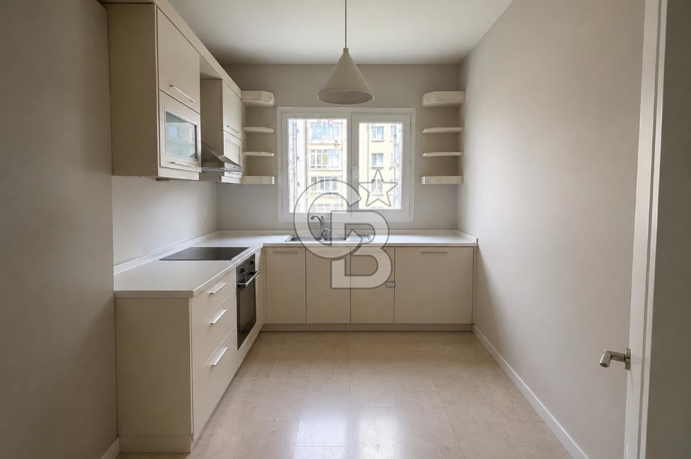 BEŞİKTAŞ,GAYRETTEPE, ŞENOL SOKAK'TA 3+1 120 M2 BALKONLU DAİRE