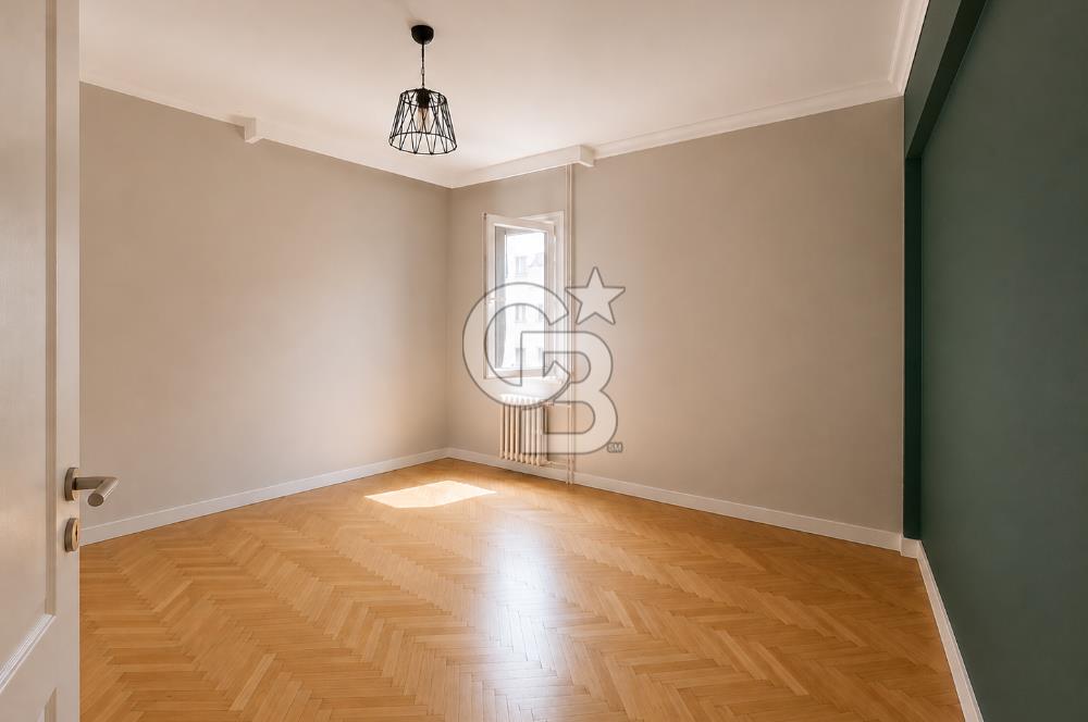 BEŞİKTAŞ,GAYRETTEPE, ŞENOL SOKAK'TA 3+1 120 M2 BALKONLU DAİRE