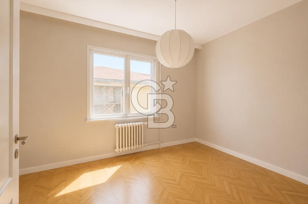 BEŞİKTAŞ,GAYRETTEPE, ŞENOL SOKAK'TA 3+1 120 M2 BALKONLU DAİRE