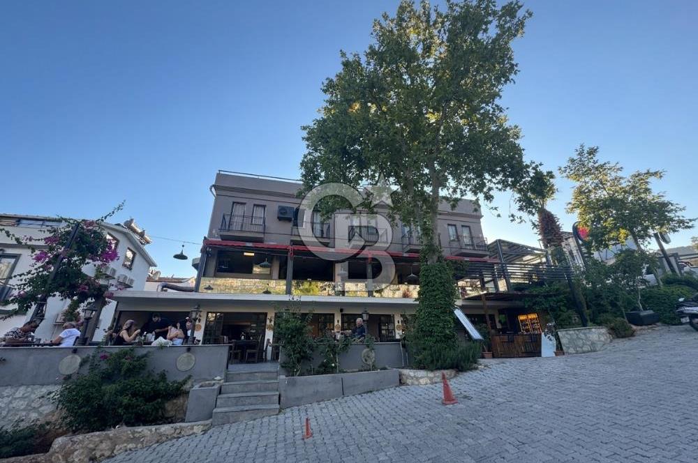 Kalkanda 530 M2 Kapalı Alanlı 3 Katlı Satılık Ticari Ve Konut Kullanımlı Bina