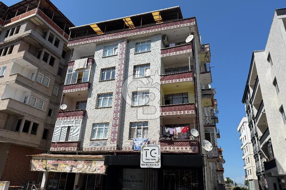YOMRA'DA CADDE ÜZERİNDE SATILIK 3+1 DAİRE