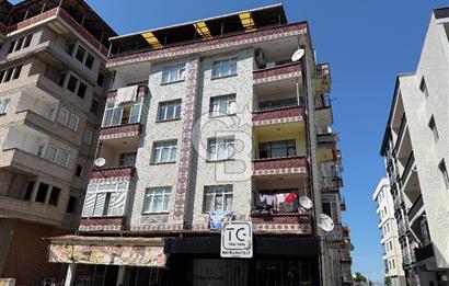 YOMRA'DA CADDE ÜZERİNDE SATILIK 3+1 DAİRE