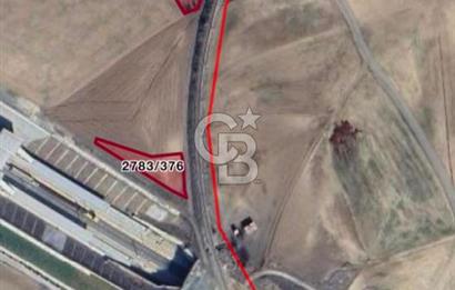 ELMADAĞ BAŞTAŞ ÇİMENTO KARŞISI Y.HIZLI TREN YOLU YAKINI TARLA