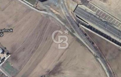 ELMADAĞ BAŞTAŞ ÇİMENTO KARŞISI Y.HIZLI TREN YOLU YANINDA TARLA