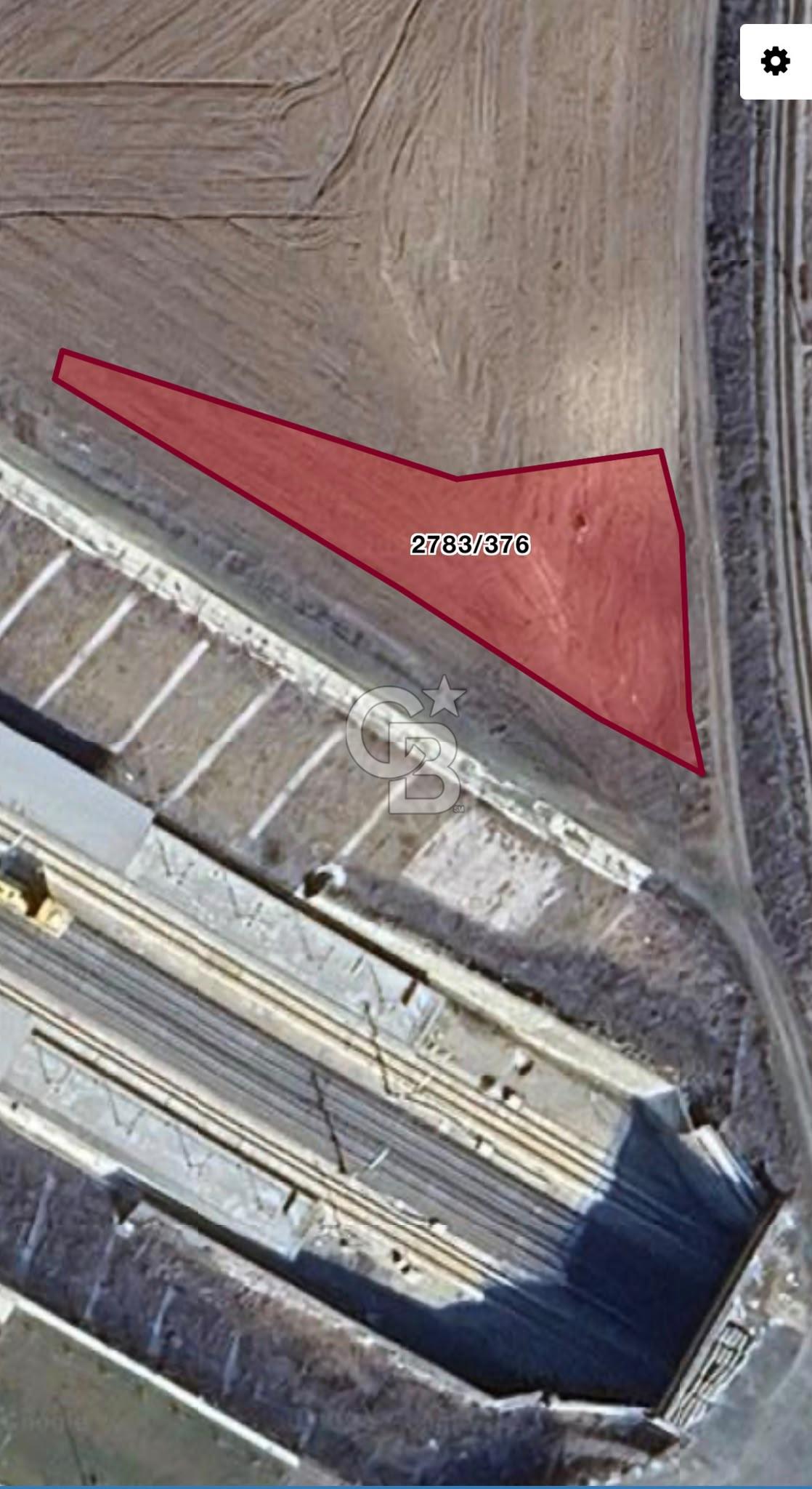 ELMADAĞ BAŞTAŞ ÇİMENTO KARŞISI Y.HIZLI TREN YOLU YANINDA TARLA