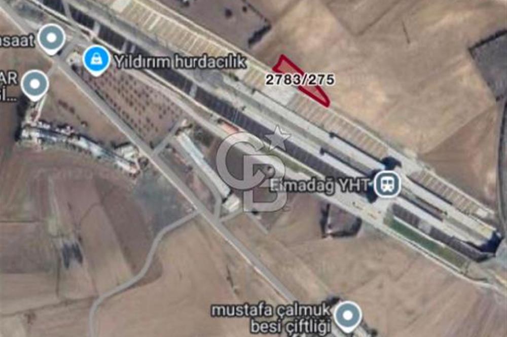 ELMADAĞ BAŞTAŞ ÇİMENTO KARŞISI Y.HIZLI TREN YOLU YANINDA TARLA