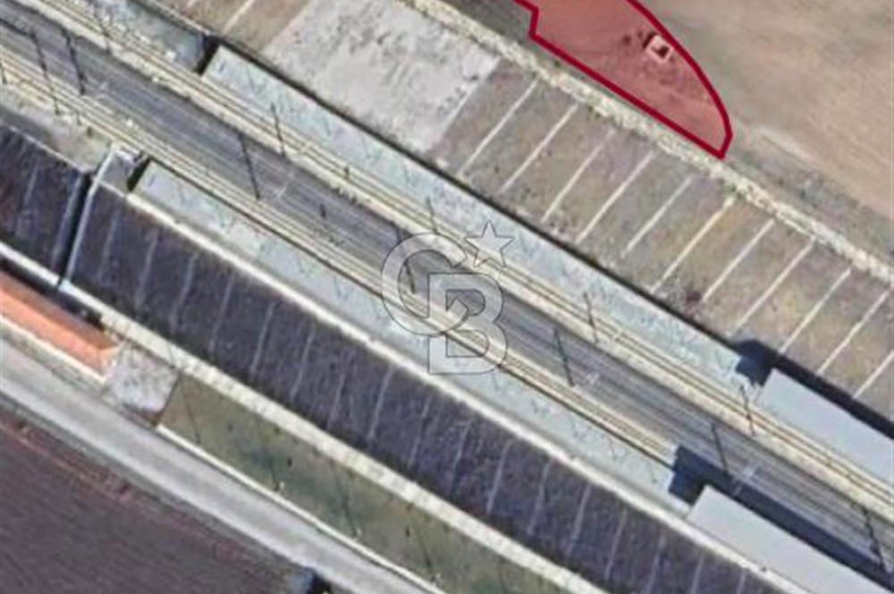 ELMADAĞ BAŞTAŞ ÇİMENTO KARŞISI Y.HIZLI TREN YOLU YANINDA TARLA