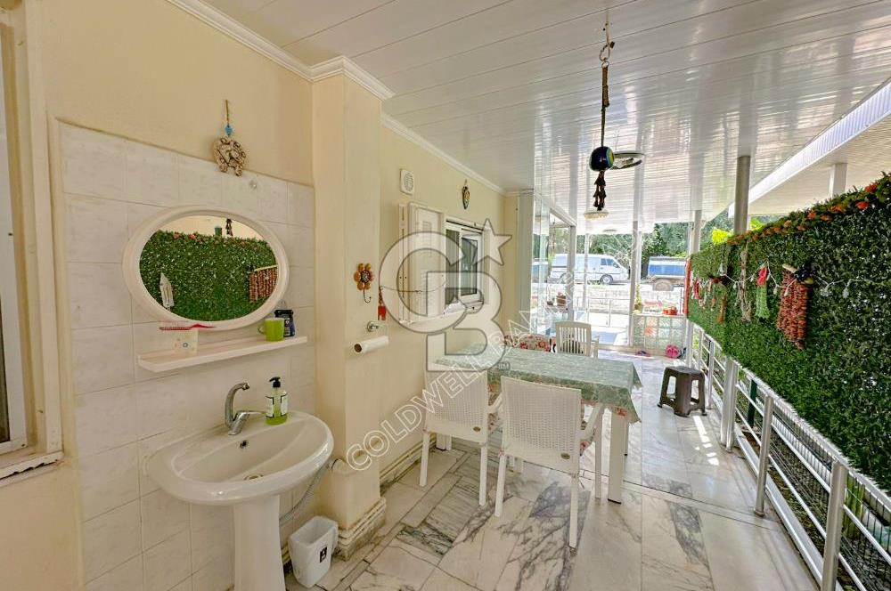 Güneş Tur Sitesi'nde Kat Mülkiyetli, Krediye Uygun 4+1 Tripleks Villa | Denize Yürüme Mesafesi