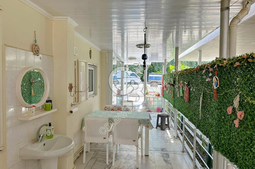 Güneş Tur Sitesi'nde Kat Mülkiyetli, Krediye Uygun 4+1 Tripleks Villa | Denize Yürüme Mesafesi